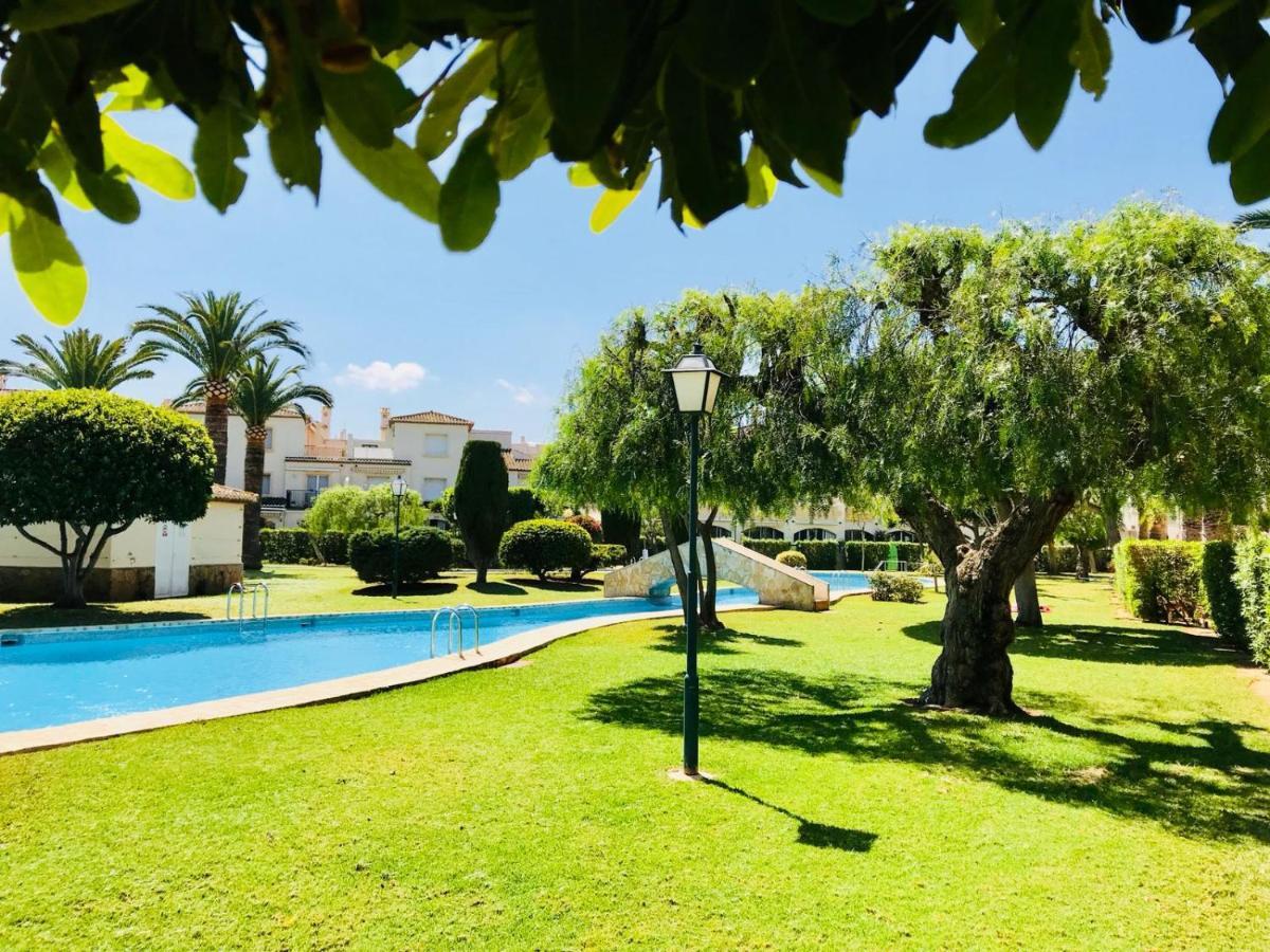 Bungavilla House in La Isla Jávea Esterno foto