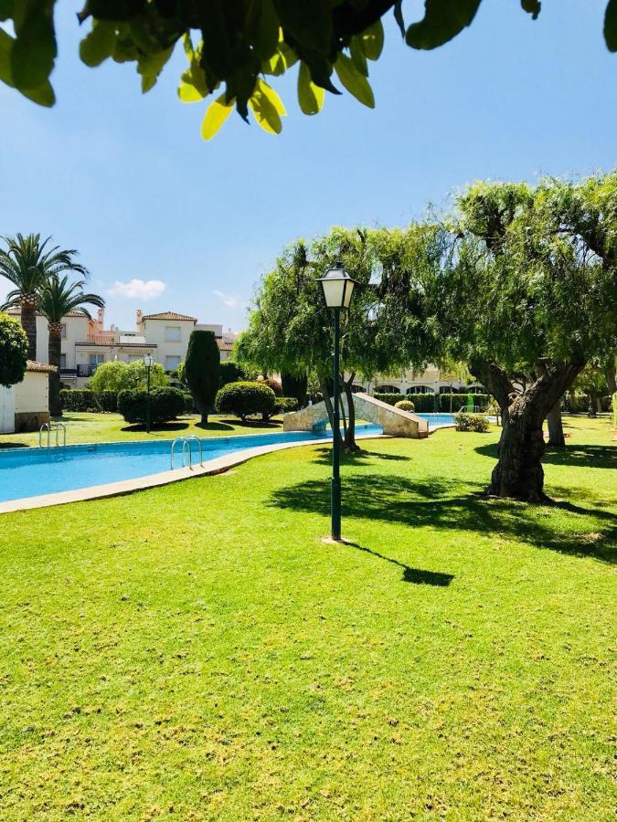Bungavilla House in La Isla Jávea Esterno foto